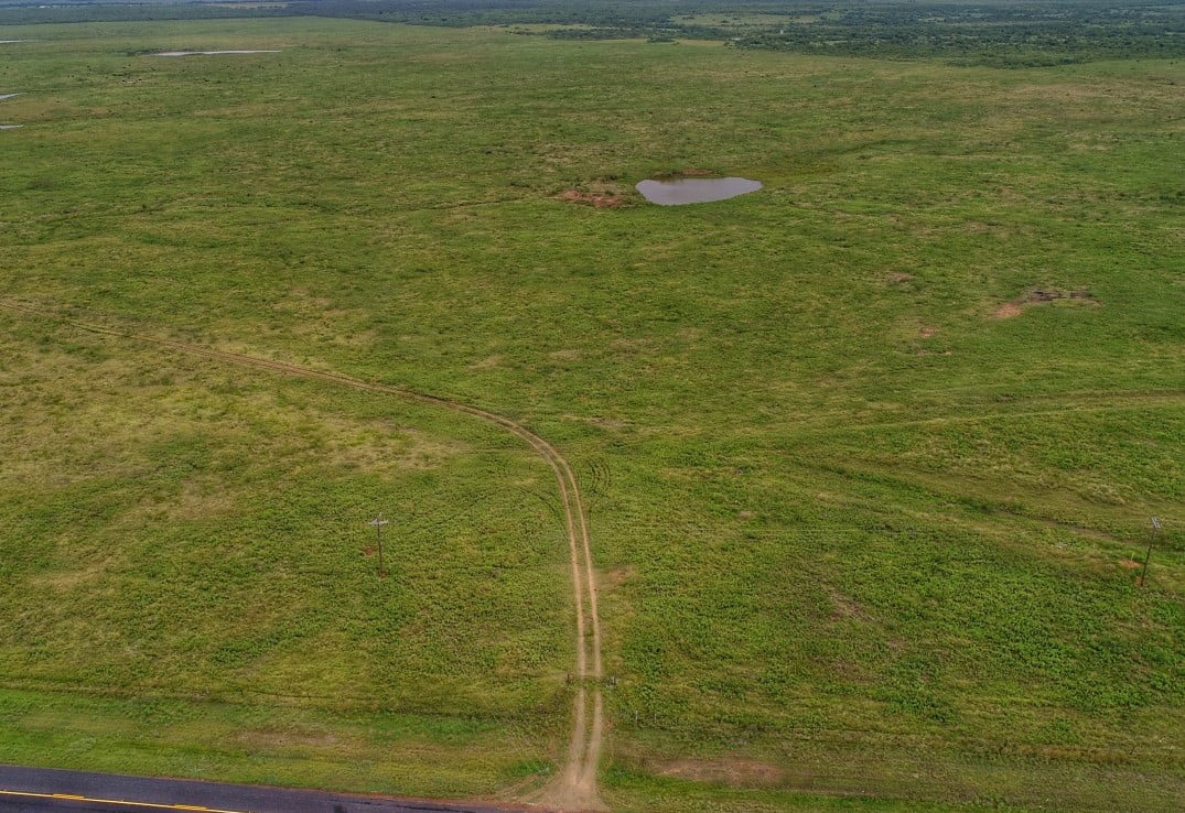 687 acres in Clay County