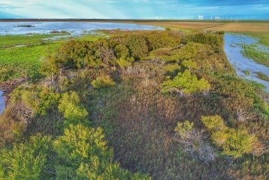 370 acres in Knox County