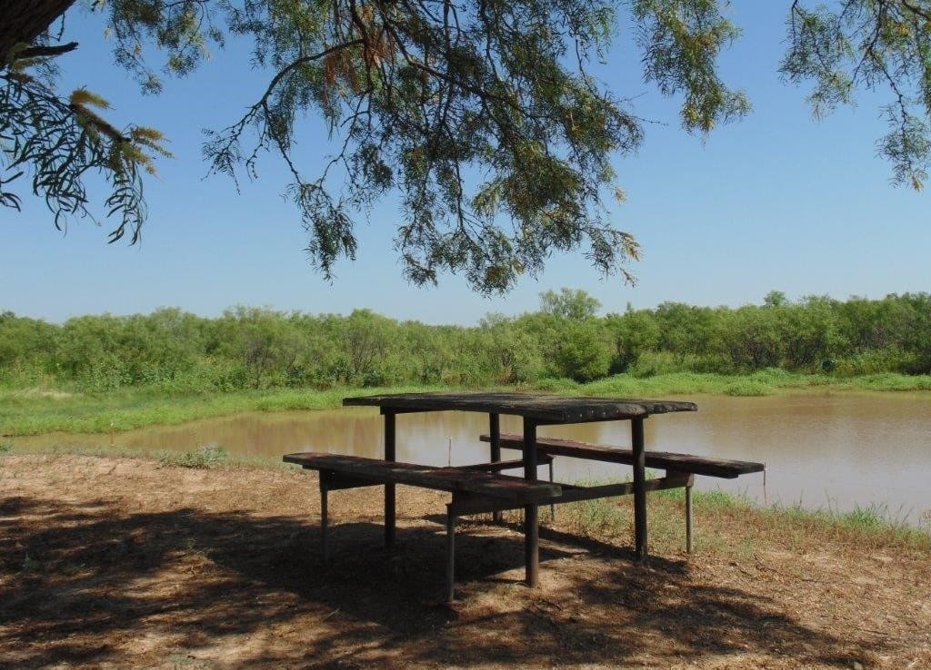 322 acres in Jones County
