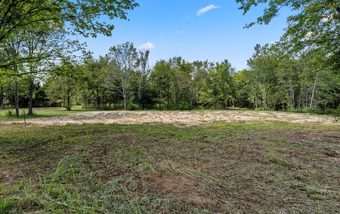 3 acres in Titus County